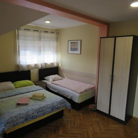 Hotel Apartments Bella Mare Belgrád Kültér fotó
