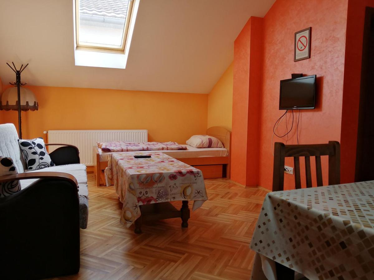 Hotel Apartments Bella Mare Belgrád Kültér fotó