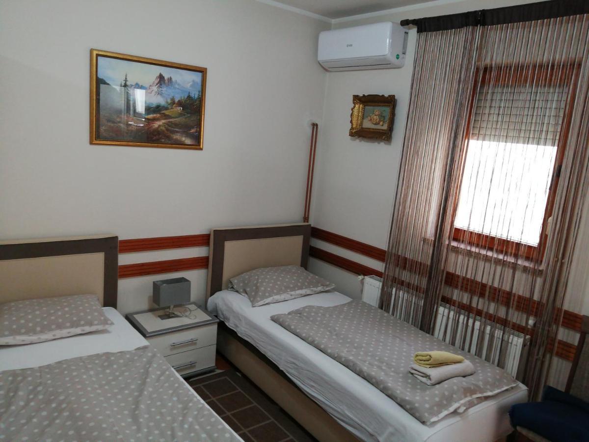 Hotel Apartments Bella Mare Belgrád Kültér fotó