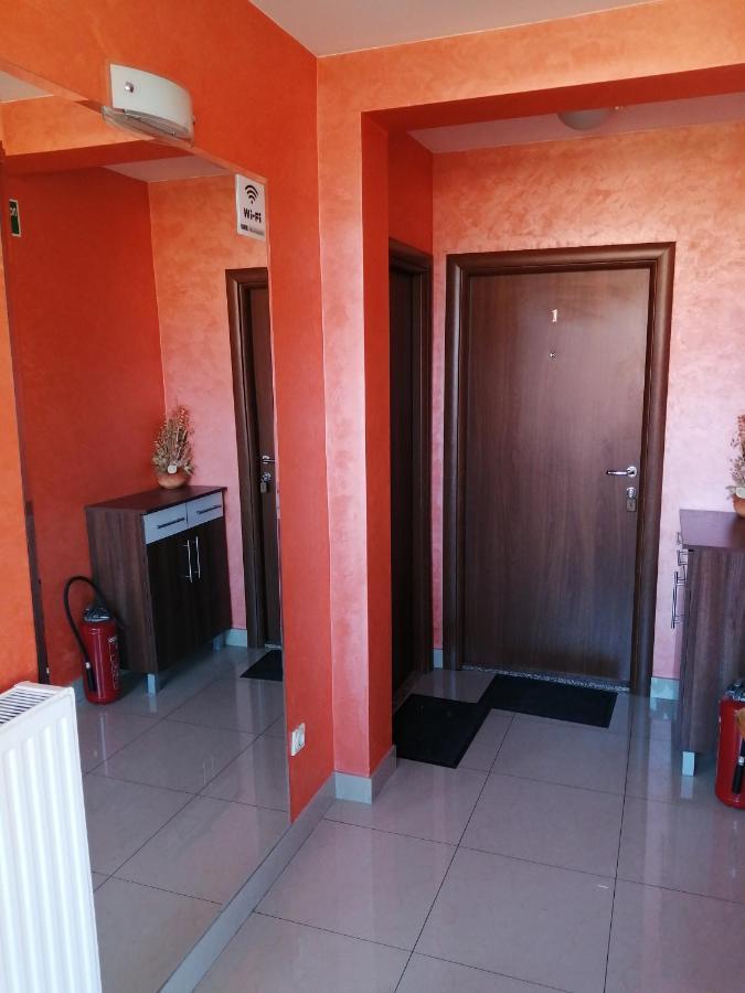 Hotel Apartments Bella Mare Belgrád Kültér fotó